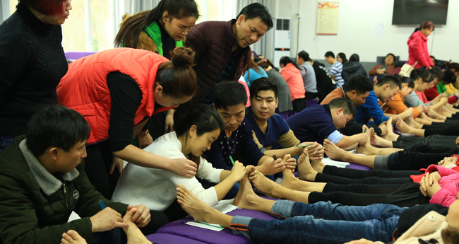  �����_��ԡ��Ӗ(x��n)���������M(f��i)������Ӗ(x��n)���ѳɞ����Óؚ���Ե�һ���n������Ƭ��