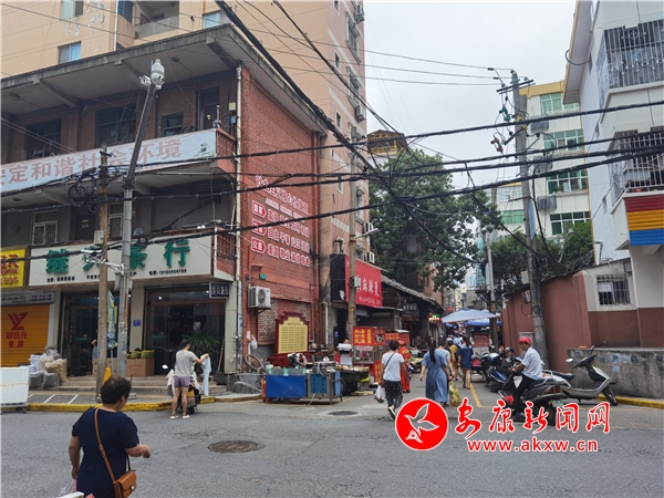 ���½ֵ�֩��W(w��ng)��|�������������R�ÿ�